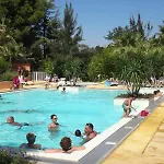 Parque de Campismo La Pinede Enchantee 3*