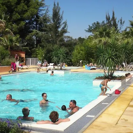 Camping La Pinede Enchantee 3*